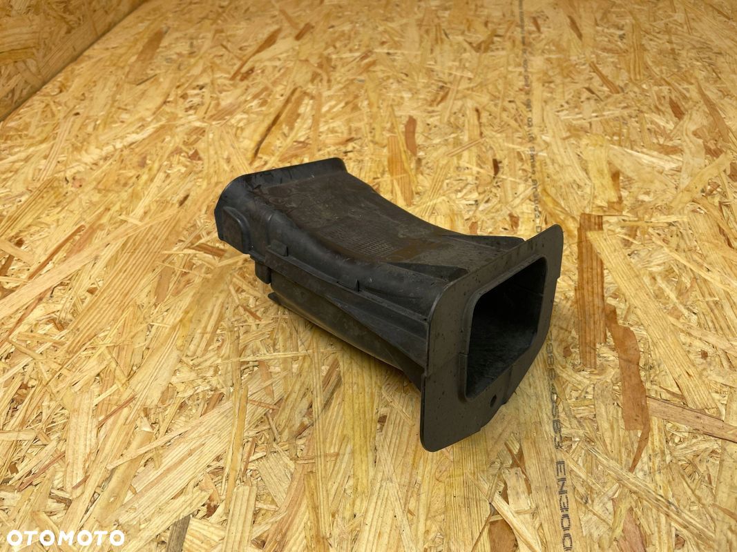 WLOT DOLOT PRZEWÓD KANAŁ POWIETRZA PRAWY BMW 5 G30 G31 7394666 - 1