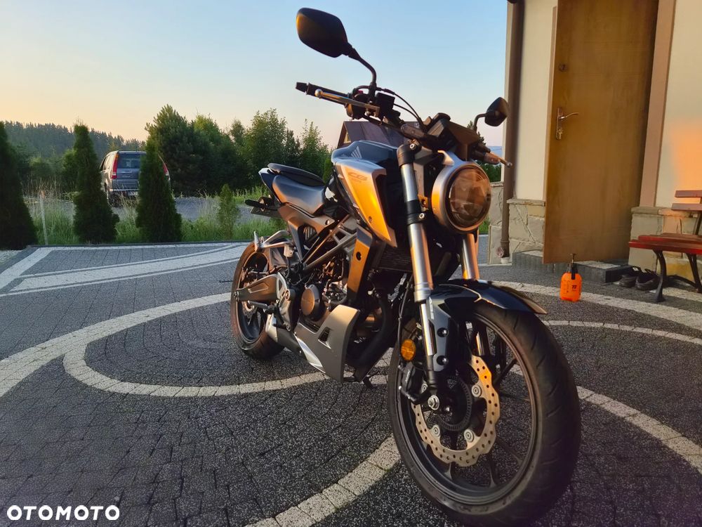 Honda CB - 2