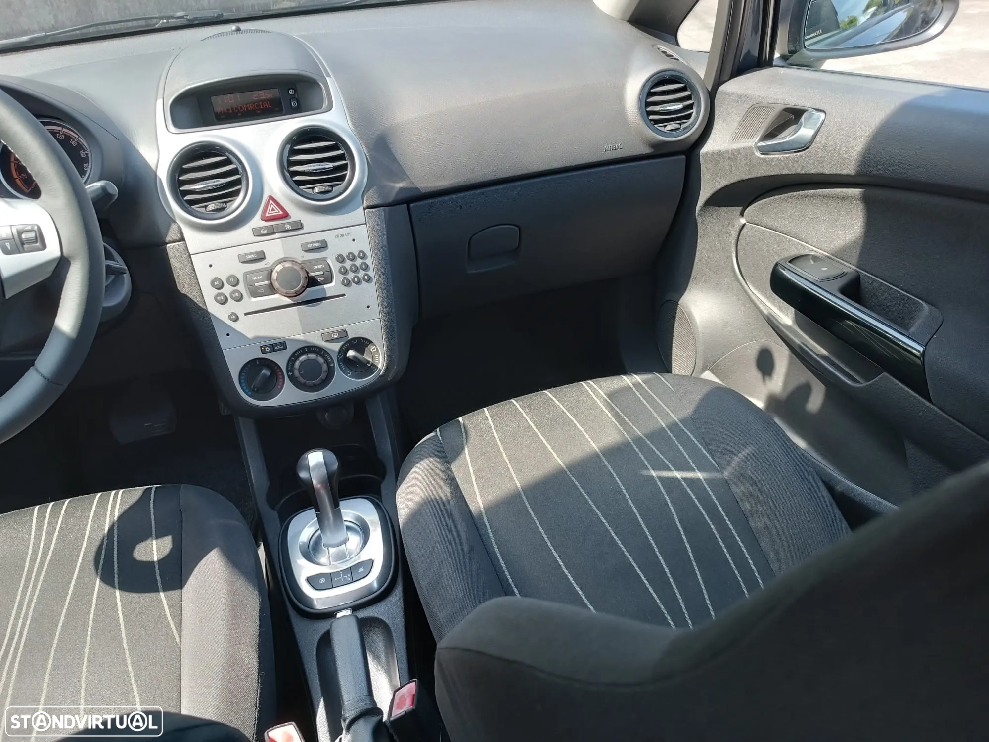 Opel Corsa 1.2 Enjoy Easytronic - 14