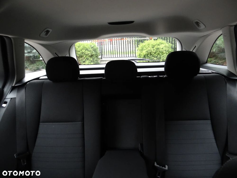Mercedes-Benz Klasa C 200 (BlueTEC) d T 7G-TRONIC Exclusive - 37