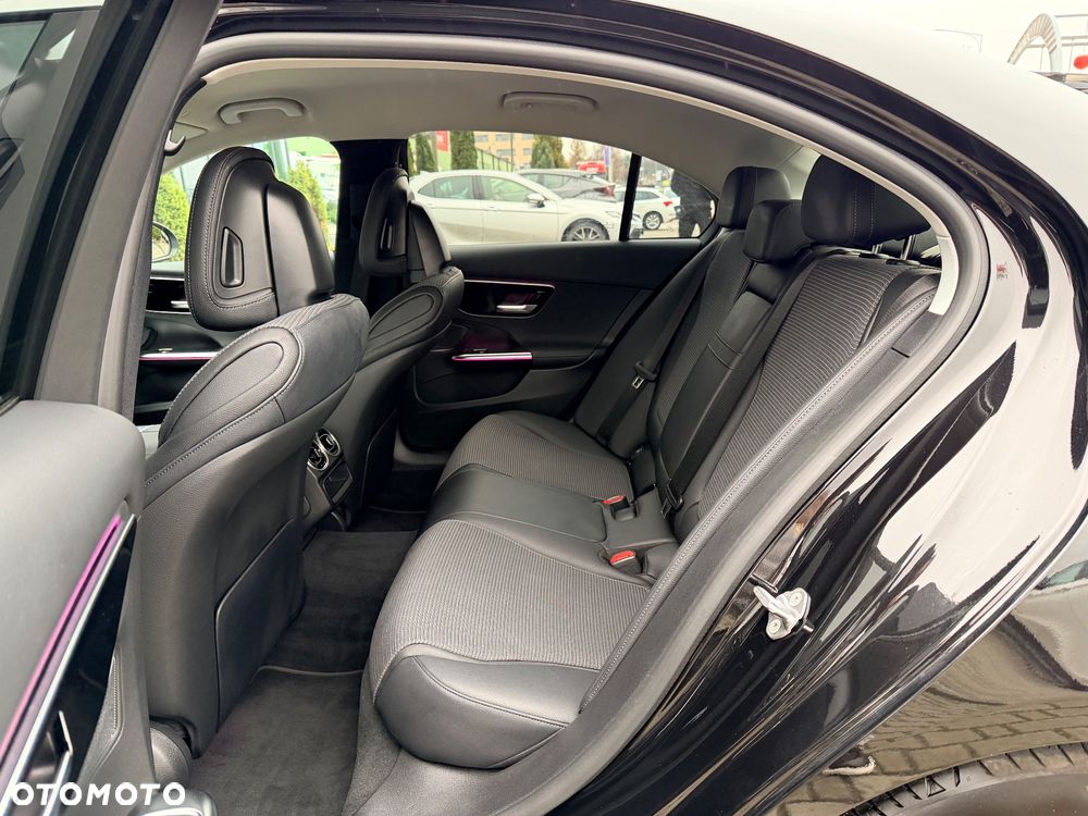 Mercedes-Benz Klasa C - 16