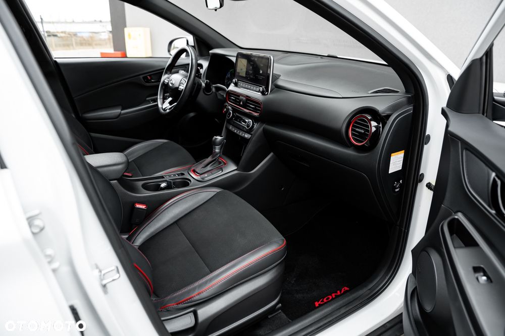 Hyundai Kona 1.6 GDI Hybrid Smart DCT - 23