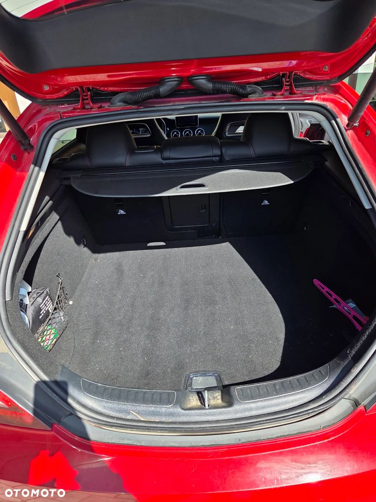 Mercedes-Benz CLA 200 7G-DCT AMG Line - 15