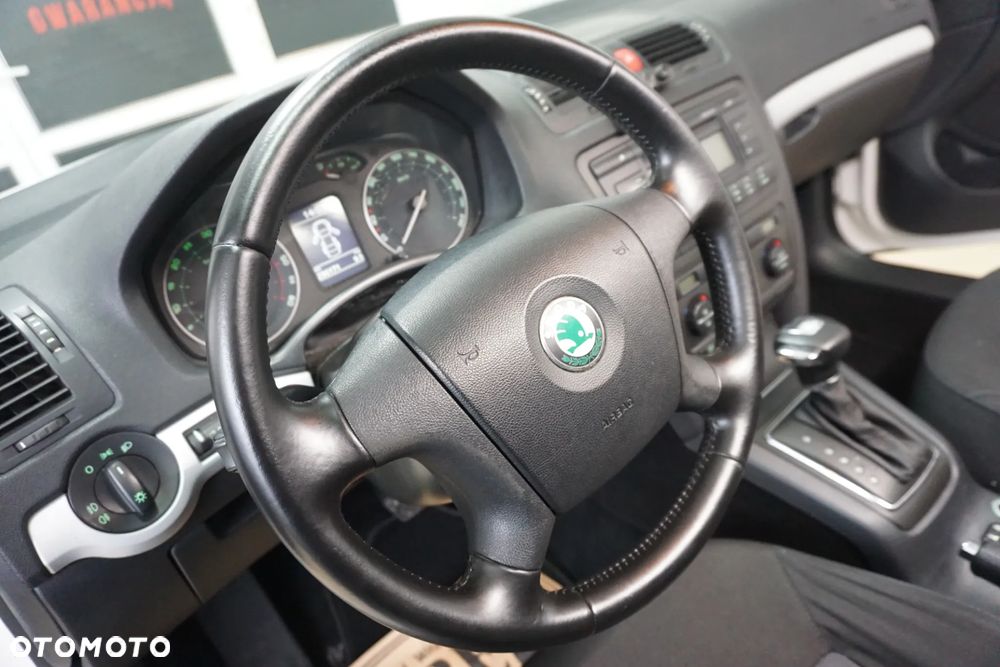 Skoda Octavia 1.9 TDI DSG Elegance - 22