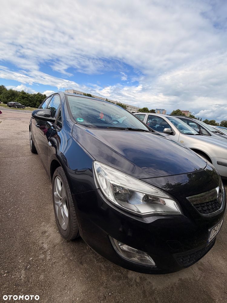 Opel Astra 1.4 Turbo - 4