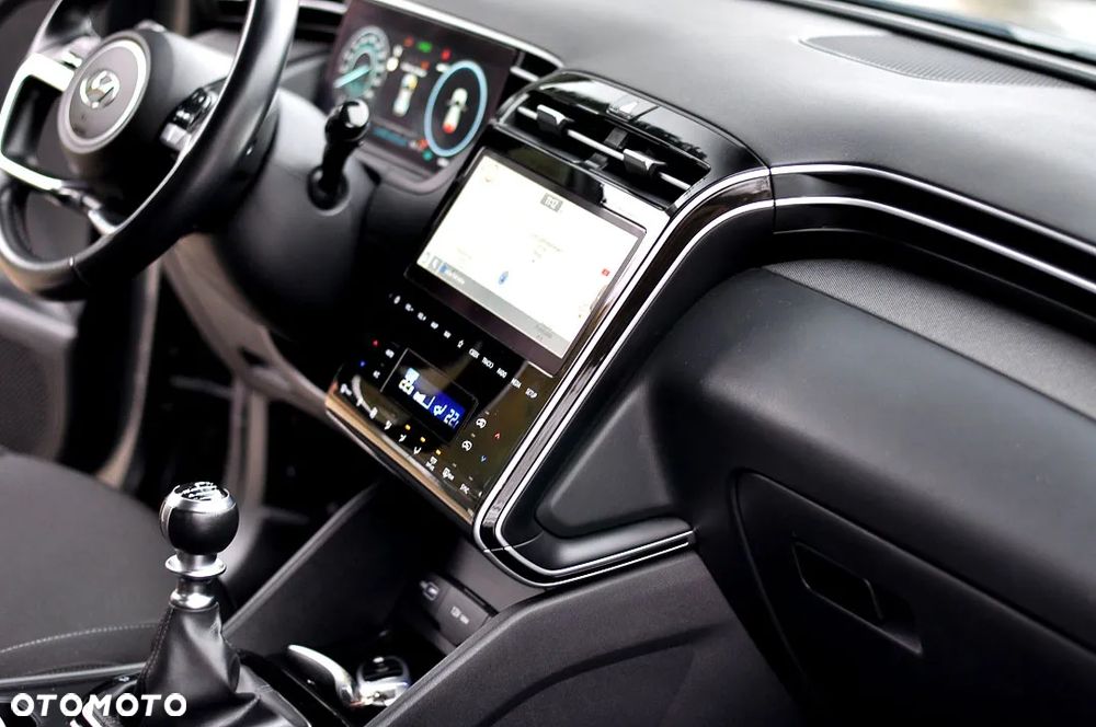 Hyundai Tucson 1.6 GDI BlueDrive GO 2WD - 26