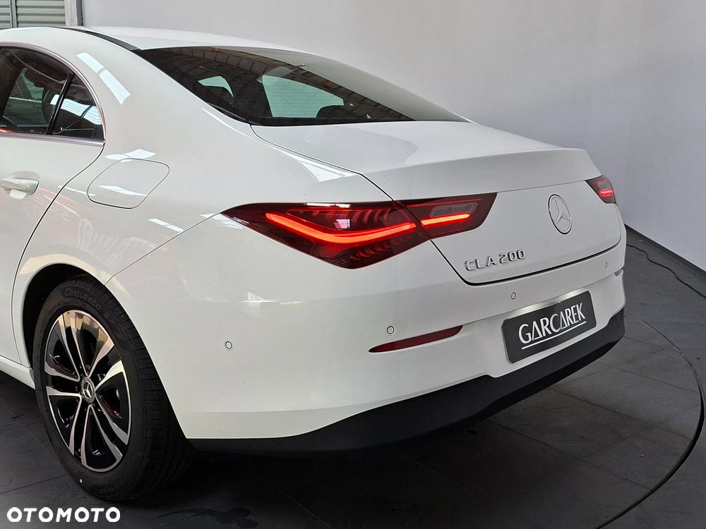 Mercedes-Benz CLA 200 7G-DCT - 12