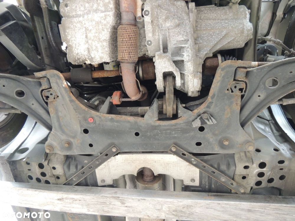 Belka zawieszenia przód Ford Fiesta MK8 '18 - 1