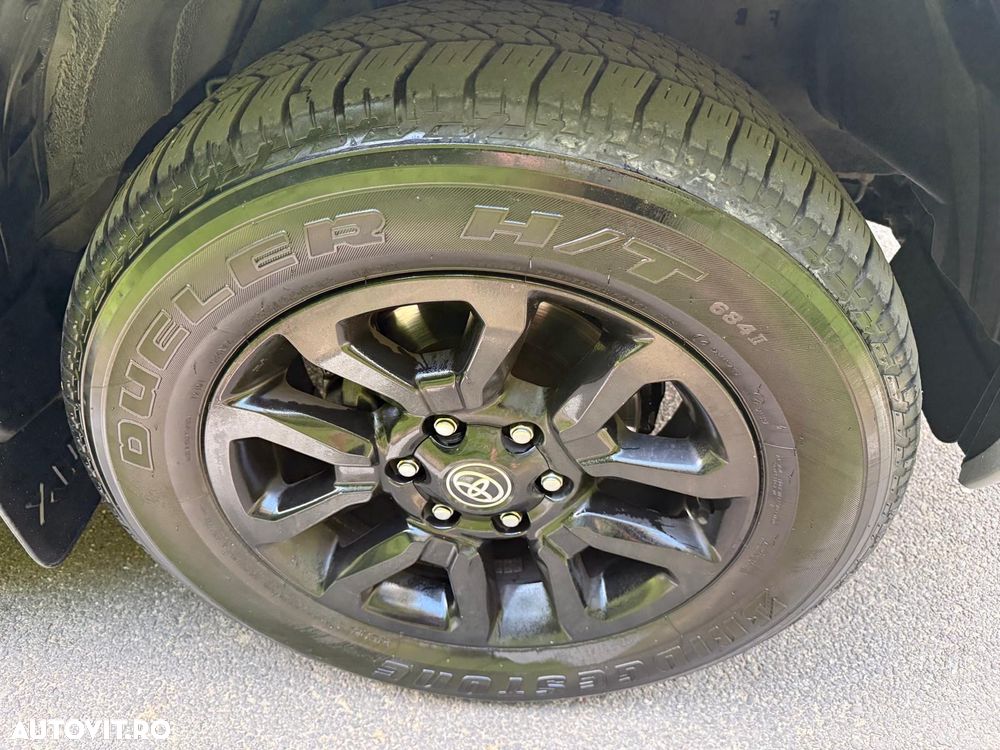 Toyota Hilux 2.8D 204CP 4x4 Double Cab AT Invincible - 9