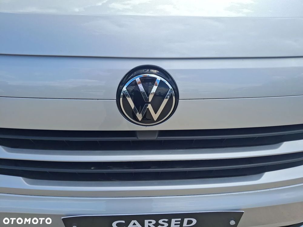 Volkswagen Caravelle - 11