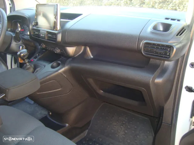 Opel COMBO  LONGA - 27