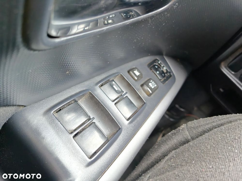 Mitsubishi Outlander 2.0 DI-D 4WD Intense - 21