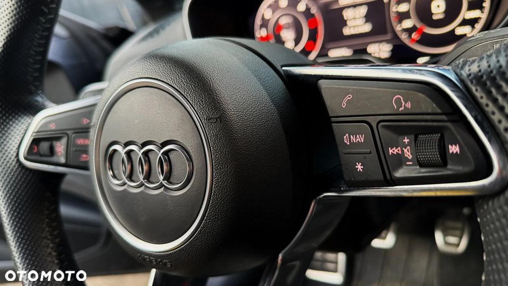 Audi TT Roadster - 15