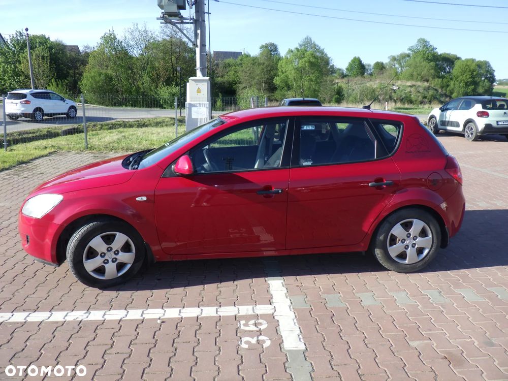 Kia Ceed 1.6 Comfort - 2