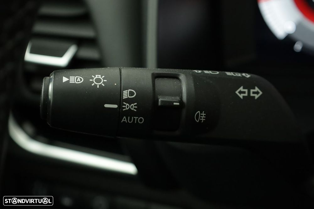 Nissan Qashqai 1.3 DIG-T N-Connecta LED - 18