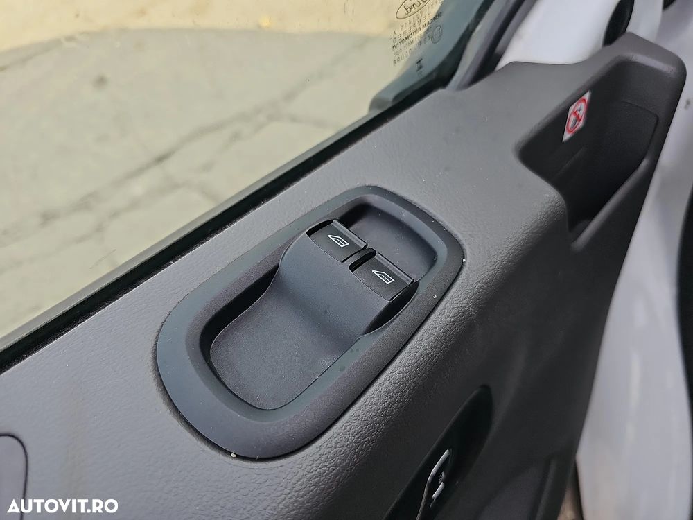 Ford Transit L4H3 - 12