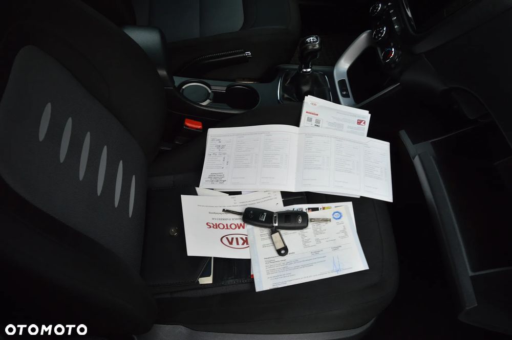 Kia Ceed - 9