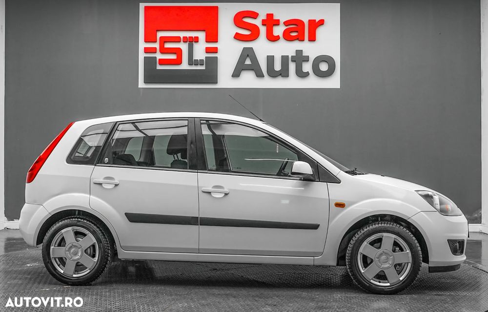 Ford Fiesta 1.4 TDCI Ghia - 11