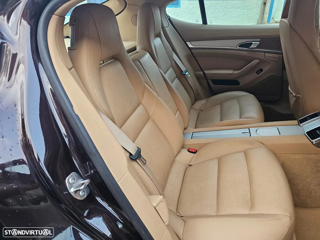 Porsche Panamera Platinum Edition - 18