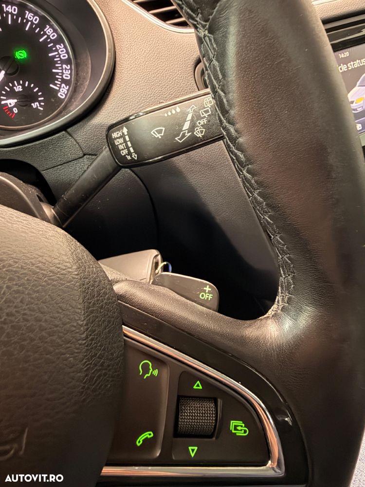 Skoda Octavia 2.0 TDI DSG Ambition - 10