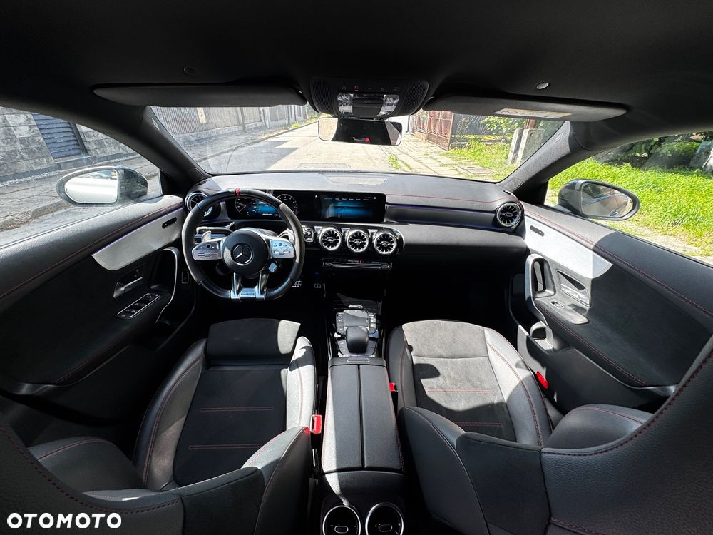 Mercedes-Benz CLA - 8