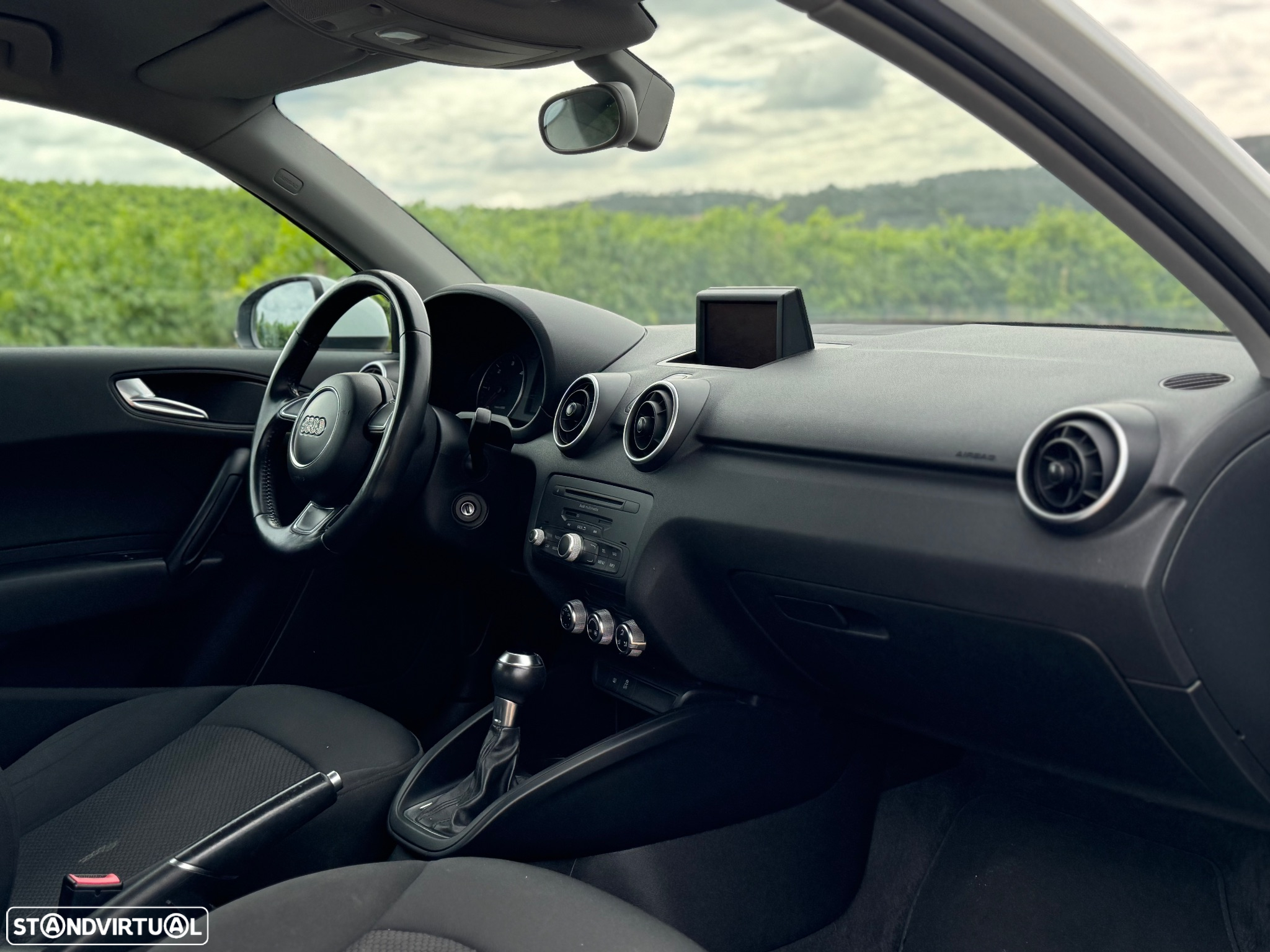 Audi A1 1.6 TDI Admired S-Tronic - 17