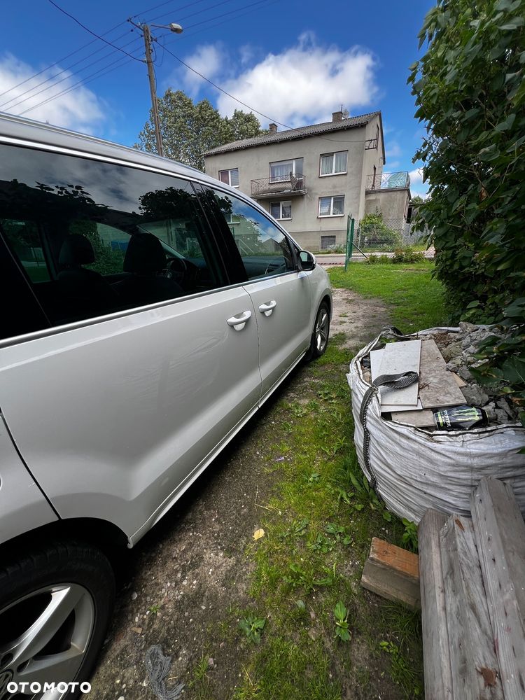Volkswagen Sharan 2.0 TDI Highline - 8