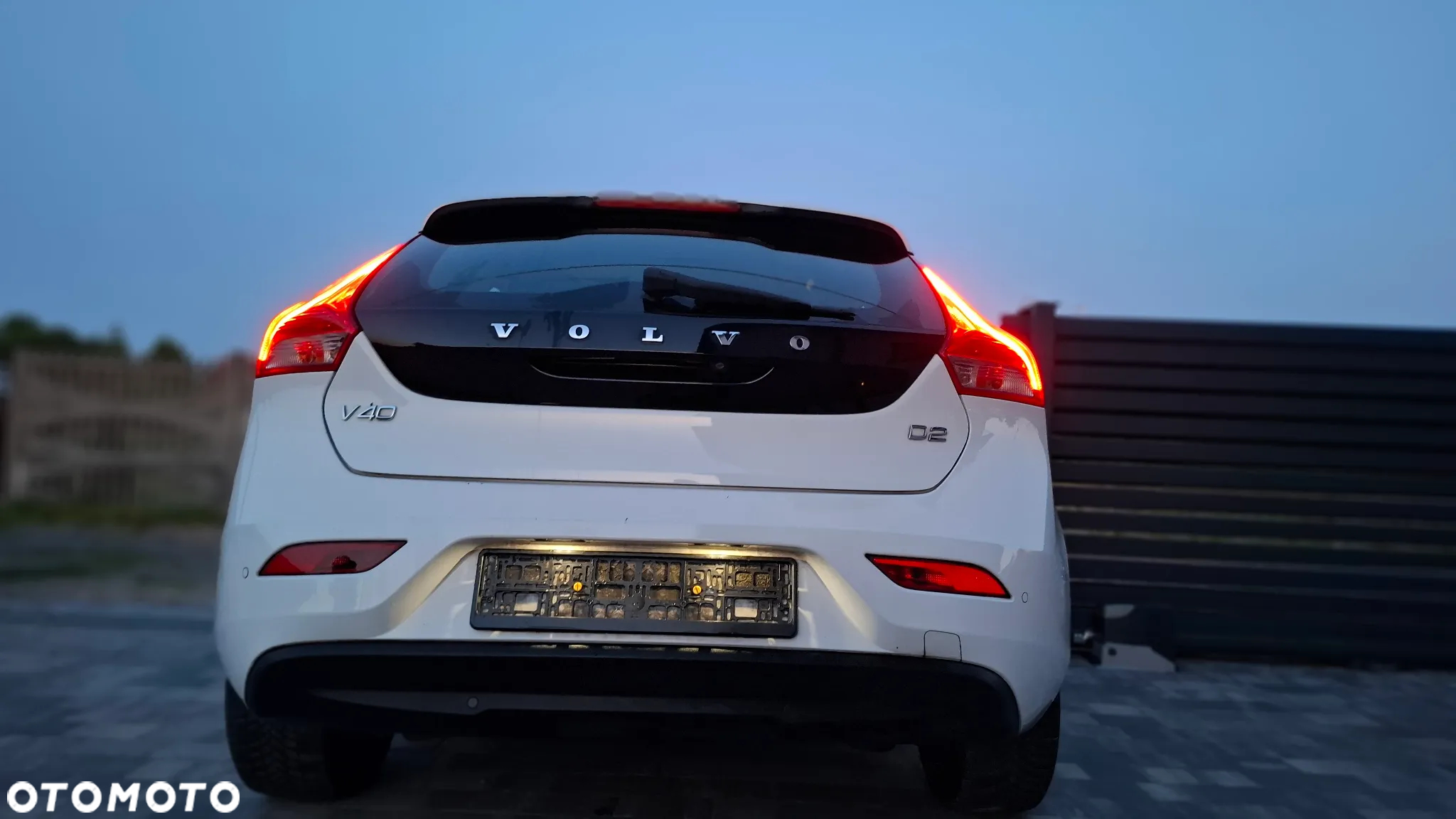 Volvo V40 D2 Summum - 12