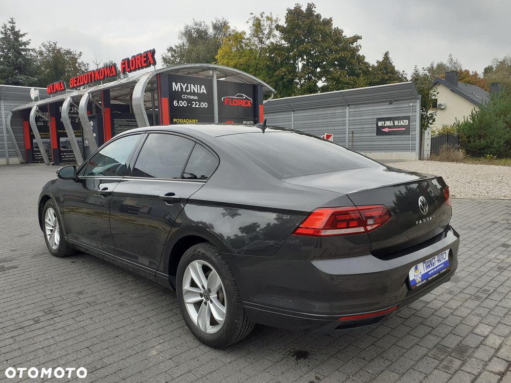 Volkswagen Passat - 3