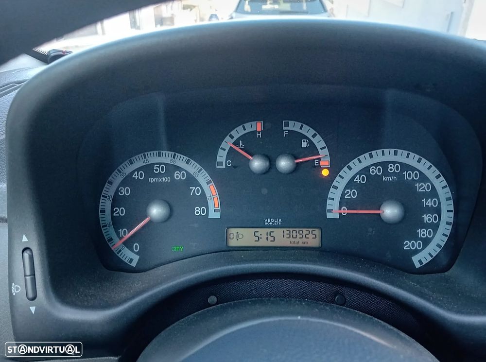 Fiat Punto 1.2 16V 80 Sport - 11