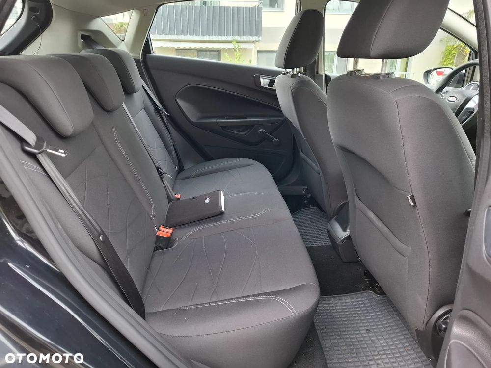 Ford Fiesta 1.4 Gold X EU5 - 6