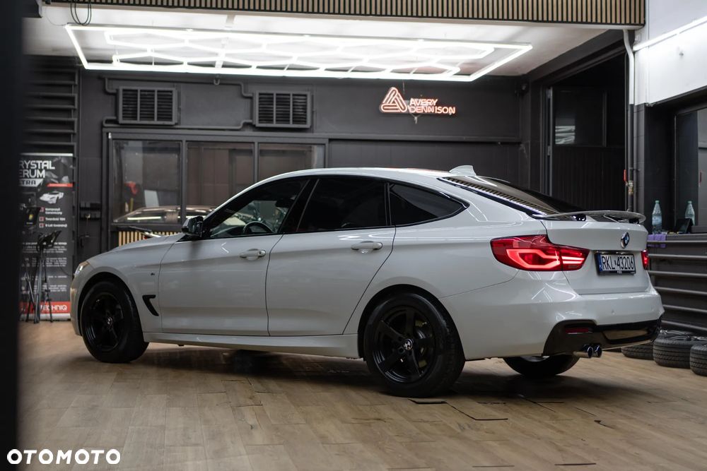 BMW Seria 3 320i GPF xDrive M Sport Shadow sport - 4