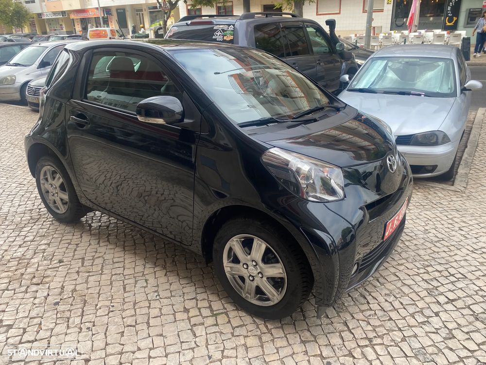 Toyota iQ 1.0 Multidrive + - 18