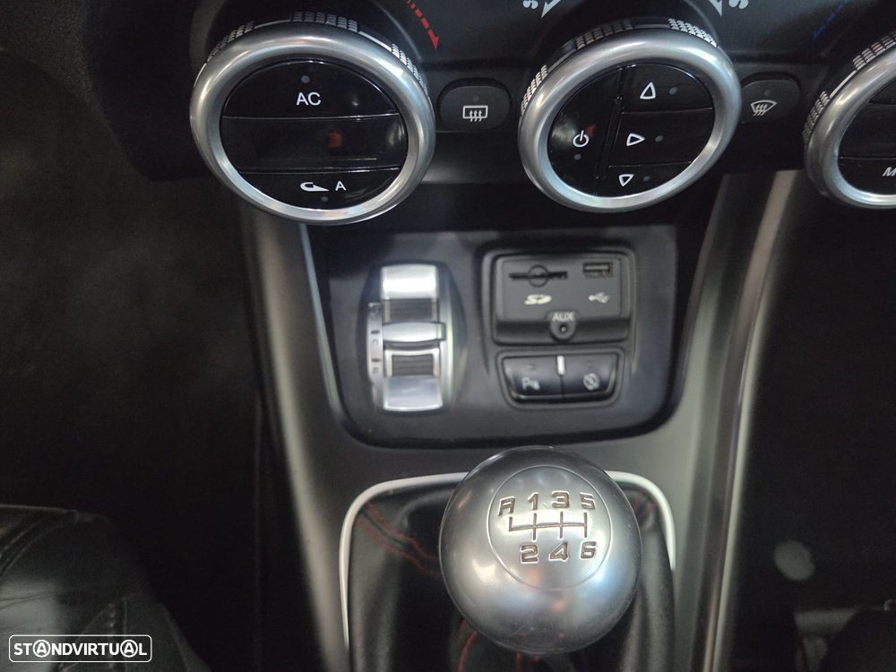 Alfa Romeo Giulietta 2.0 JTDM Distinctive - 18