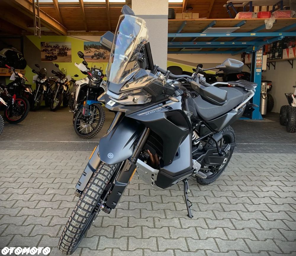 CFMoto MT-X - 3