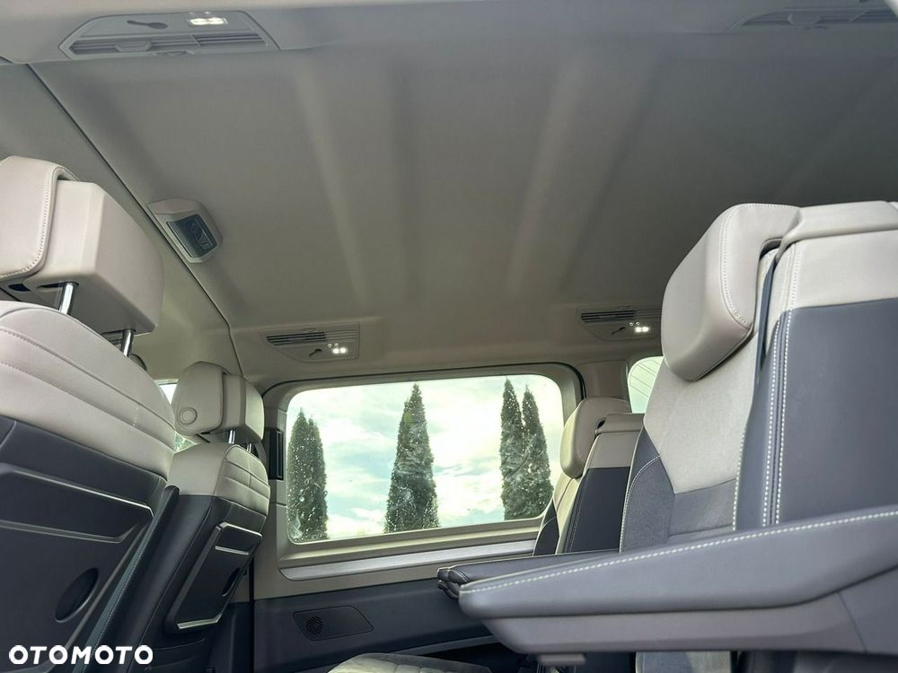 Volkswagen Multivan - 25