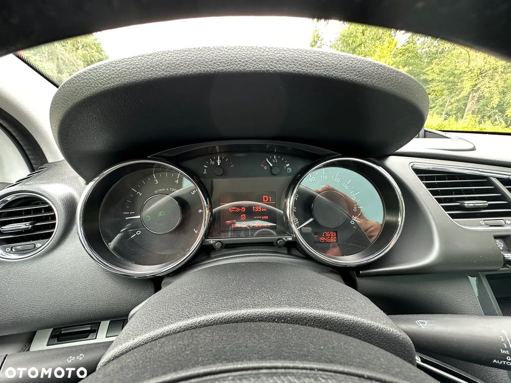 Peugeot 3008 1.6 THP Allure S&S EAT6 - 21
