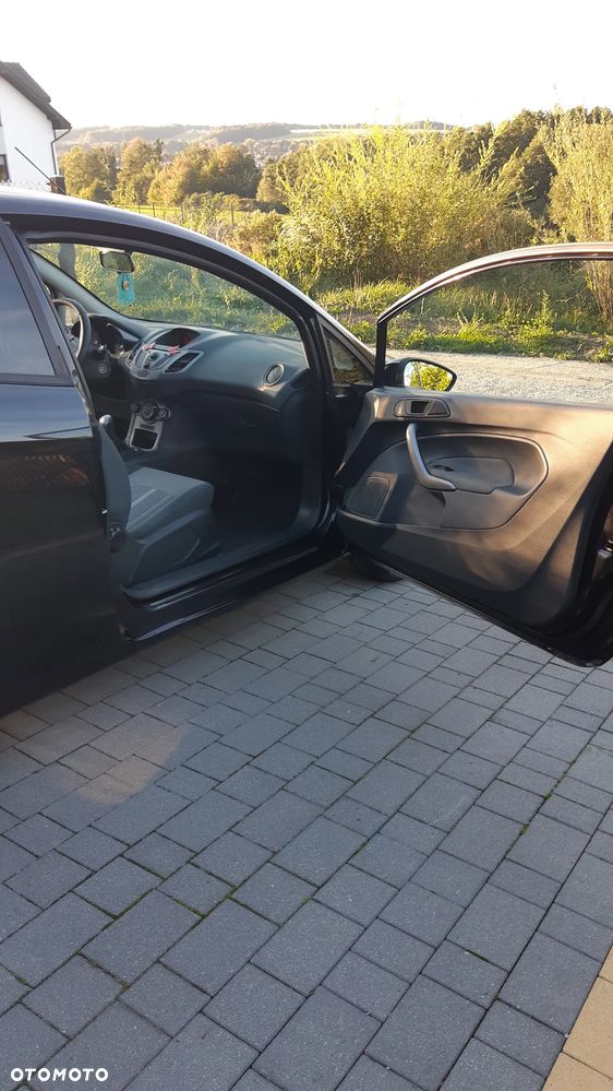 Ford Fiesta - 7