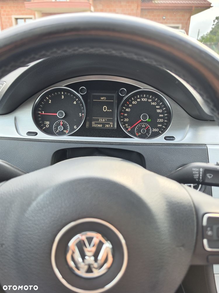 Volkswagen Passat - 7