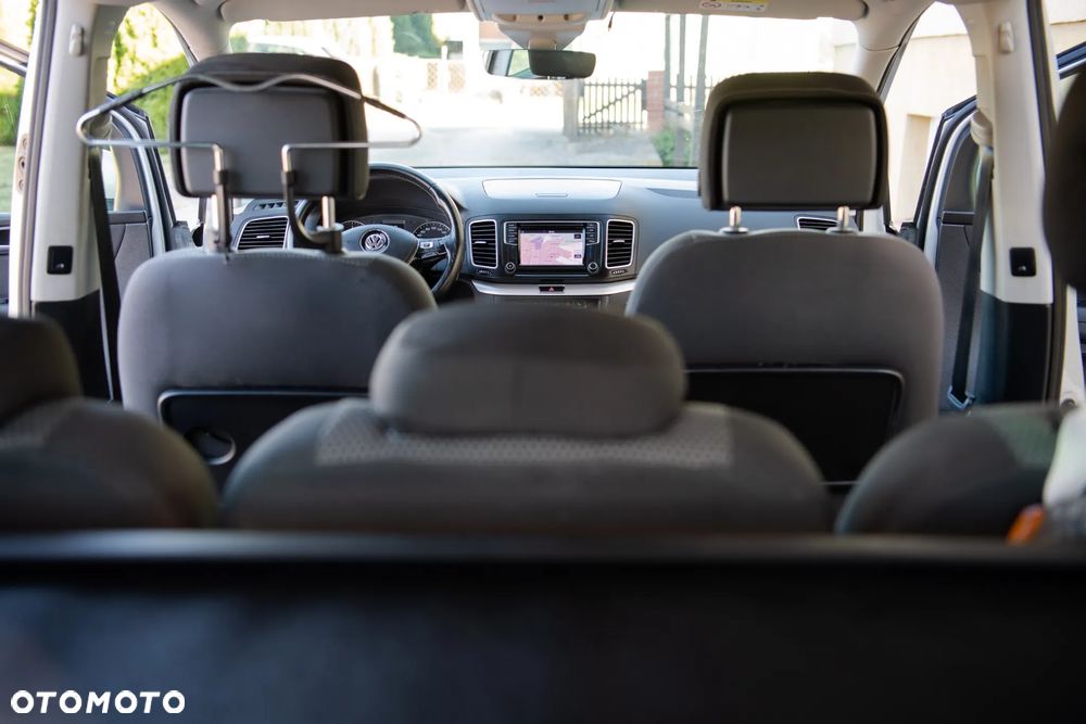 Volkswagen Sharan 2.0 TDI Comfortline DSG - 20