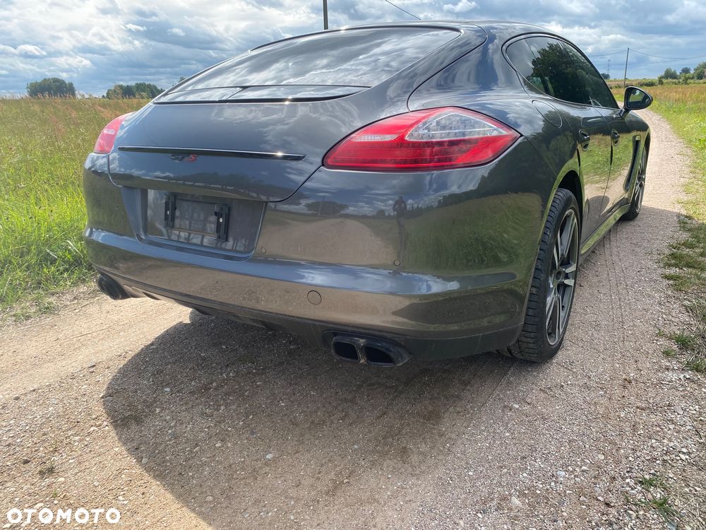 Porsche Panamera GTS - 7
