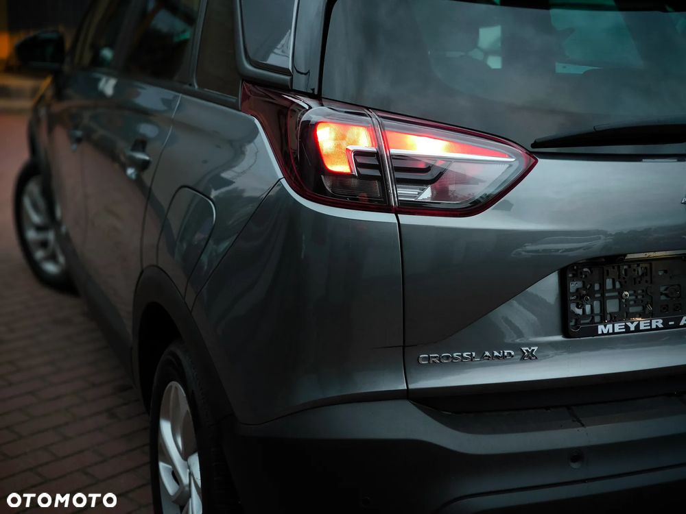 Opel Crossland X 1.2 T Enjoy S&S - 19