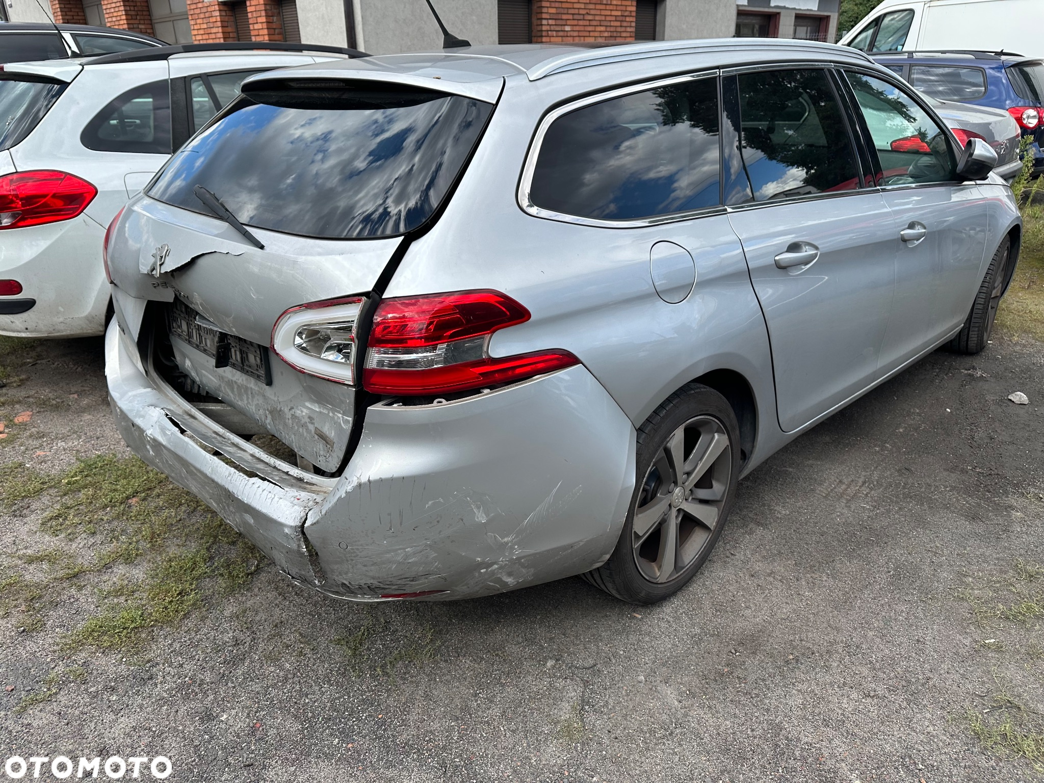 Peugeot 308 SW 1.6 e-HDi Active S&S - 13