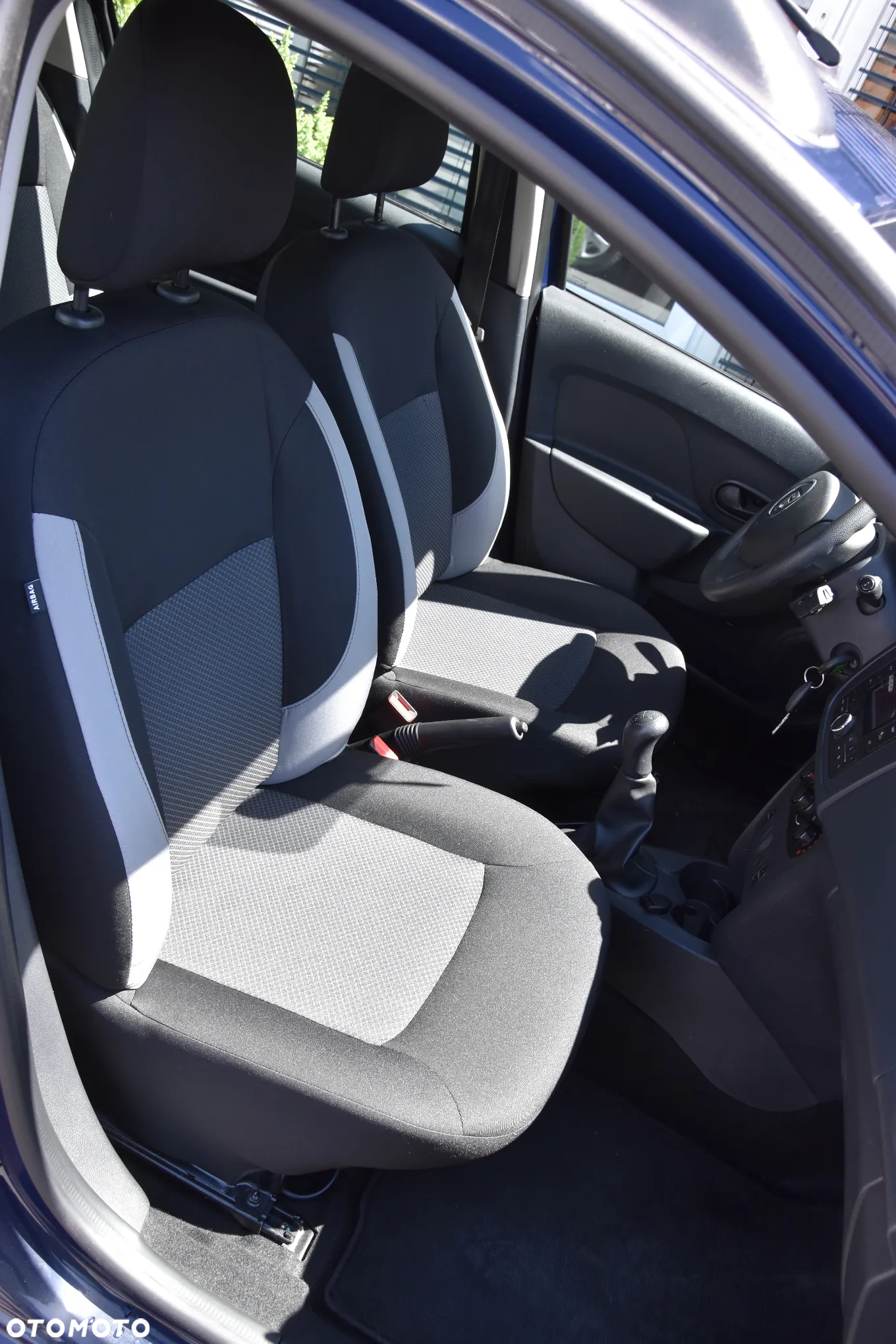 Dacia Logan MCV 1.2 16V 75 Ambiance - 17