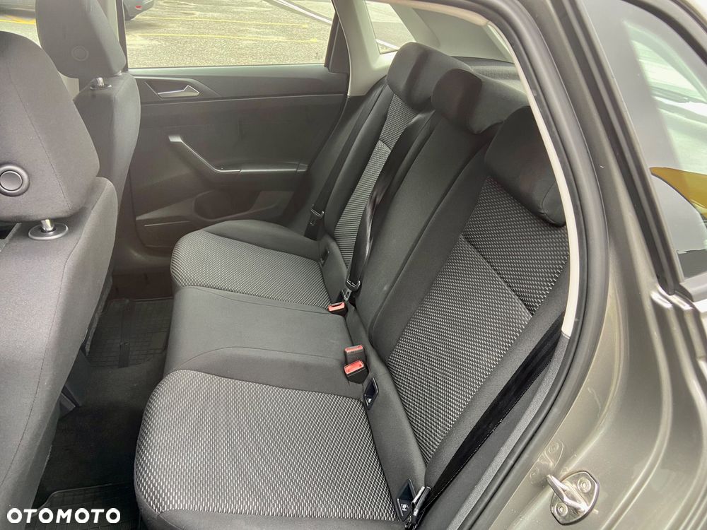 Volkswagen Polo 1.0 Comfortline - 18