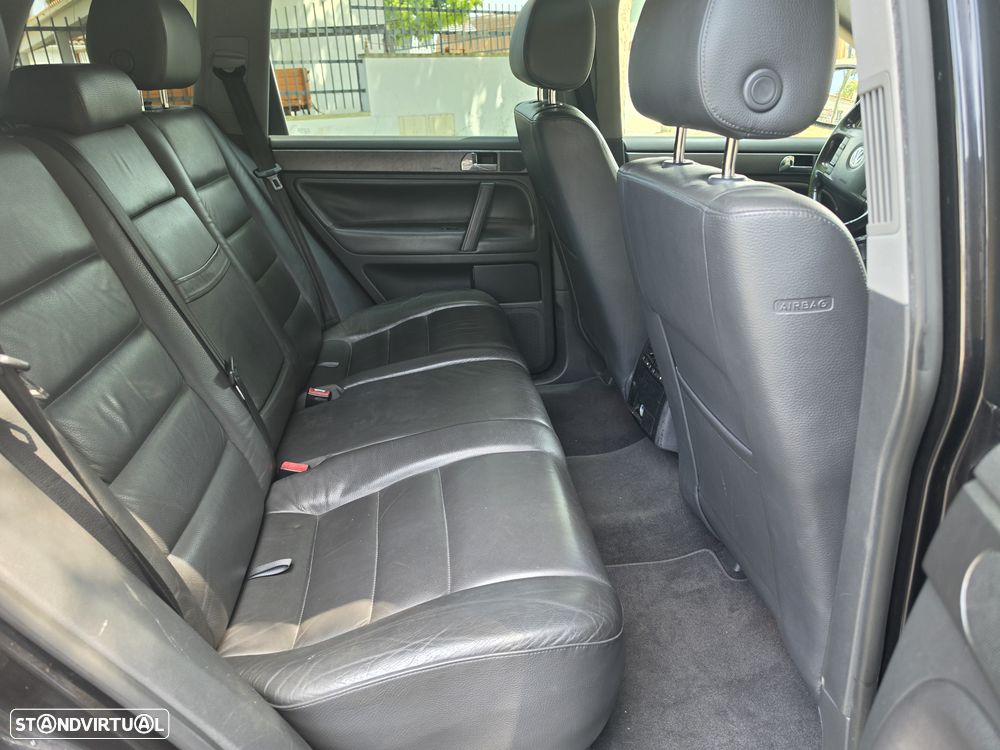 VW Touareg 3.0 TDI V6 - 27