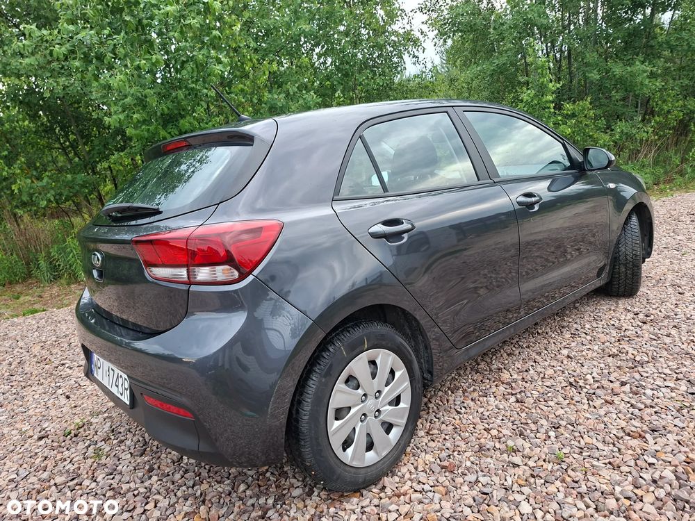Kia Rio 1.2 M - 17