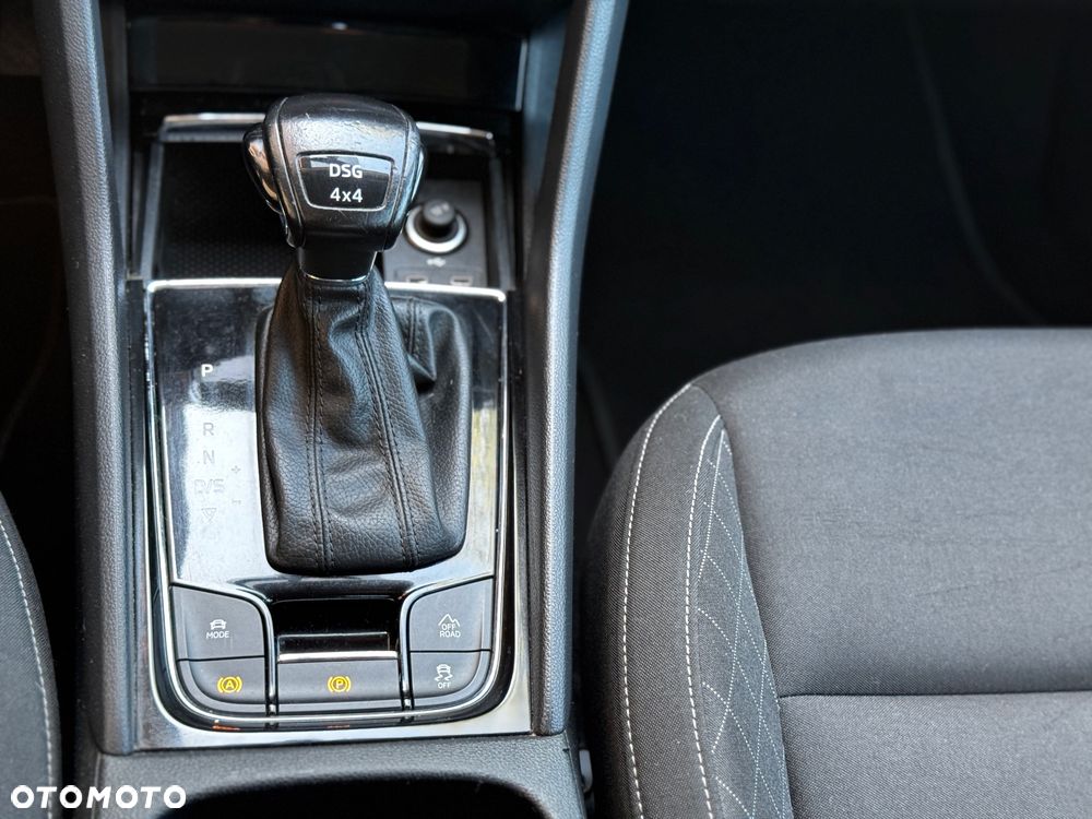 Skoda Karoq 2.0 TDI SCR 4x4 Scout DSG - 15