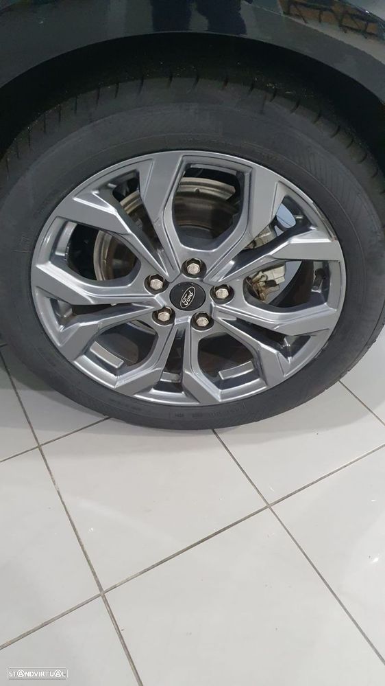 Ford Focus 1.0 EcoBoost MHEV ST-Line X - 8