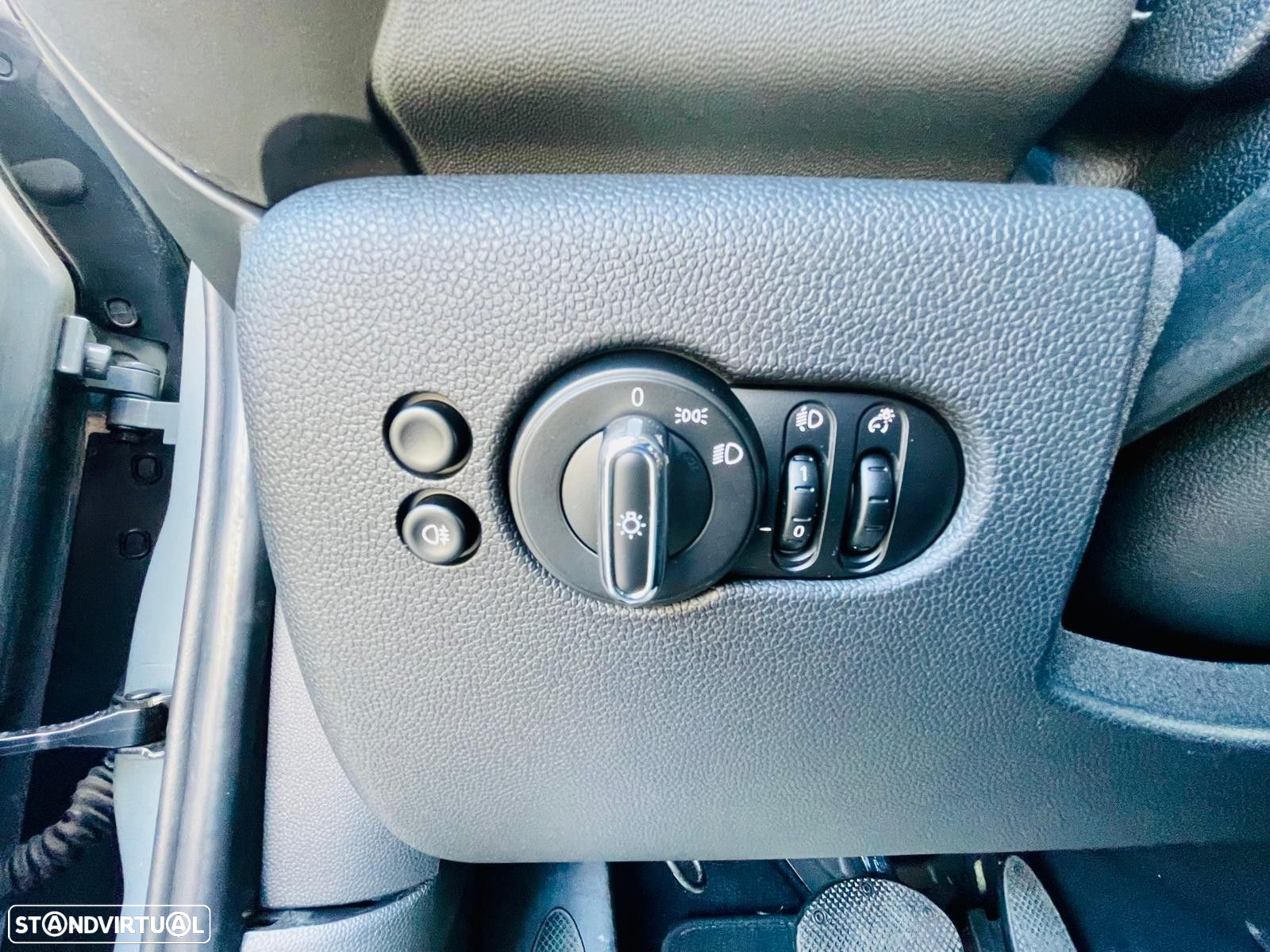 MINI 5 Portas One Auto - 13